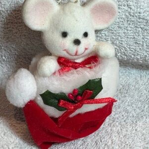 Avon Vintage 1979-1980 PEEK-A-BOO Mouse Ornament with box